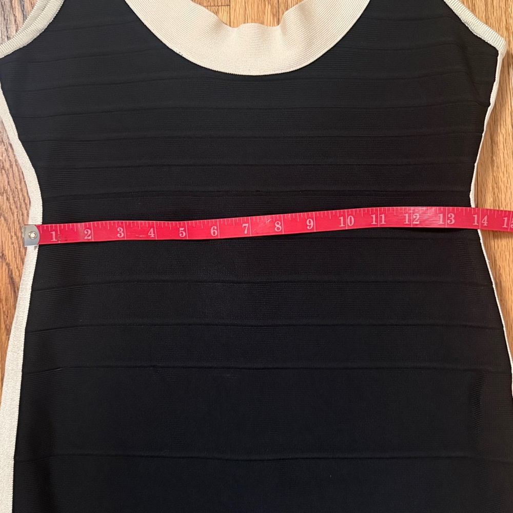 Herve Leger Gwyneth Bandage Dress, size large - Picture 7 of 8